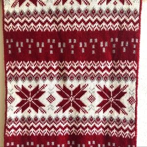 Christmas Table Runner Knit Sweater Design
